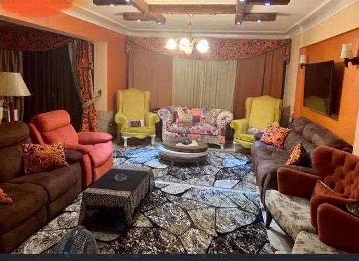 شقه تصلح اداري وسكني للبيع 175 م ش النزهه بجوار Go Heliopolis  مصر الجديده