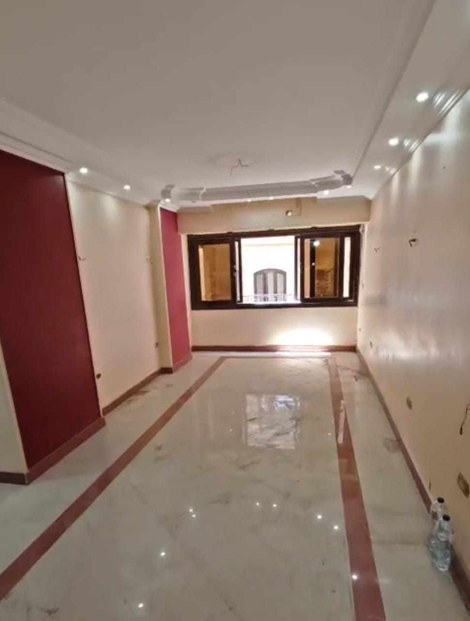 شقة للبيع  بشارع العزيز بالله بالزيتون