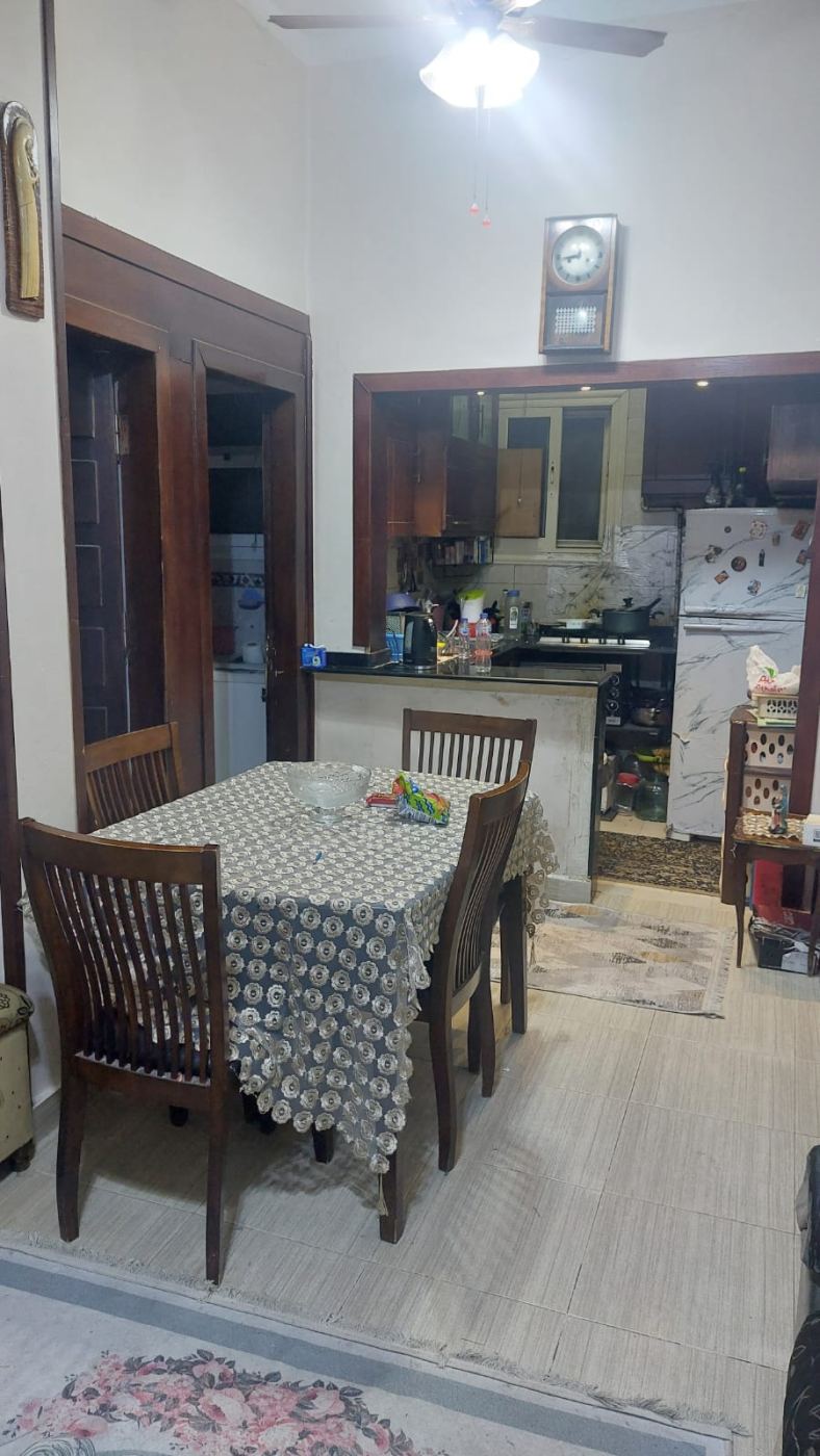 شقه  مميزة للبيع سكنى او ادارى بمصر الجديدة